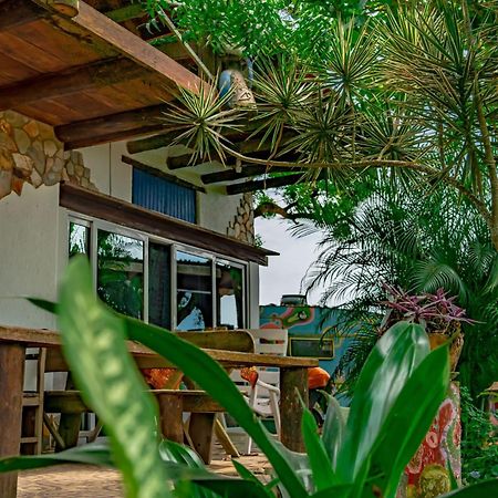 Kokrobite Gardens Restaurant And Guest House Exterior photo